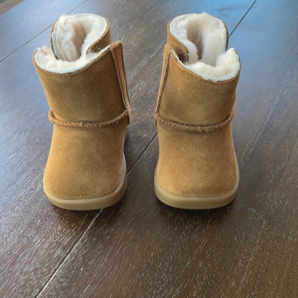 New baby ugg boots!